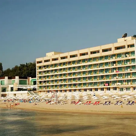 Marina Hotel, Sunny Day