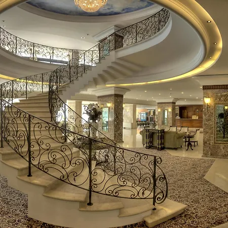 Marina Hotel, Sunny Day