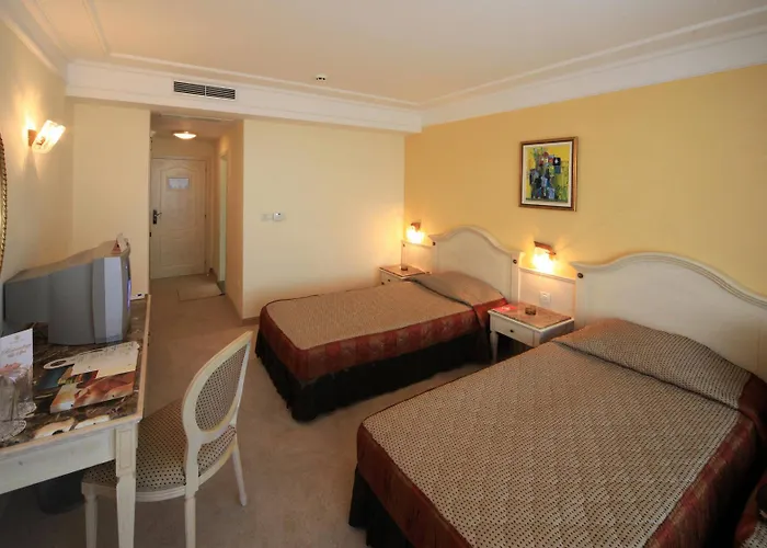 Marina Hotel, Sunny Day