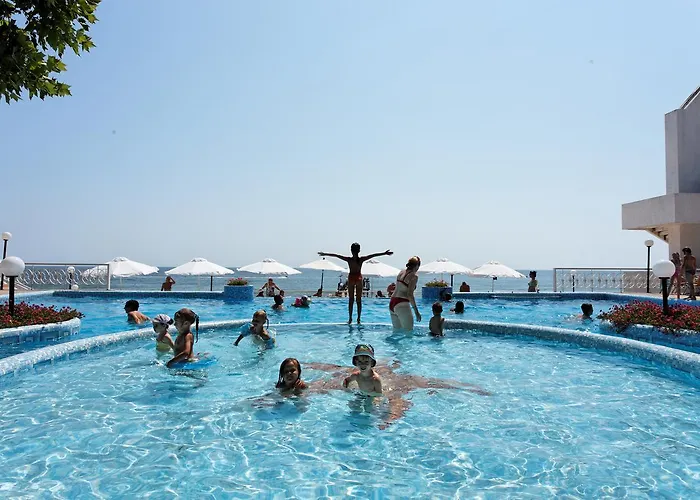 Marina Hotel, Sunny Day Варна