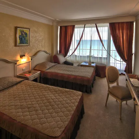 Marina Hotel, Sunny Day