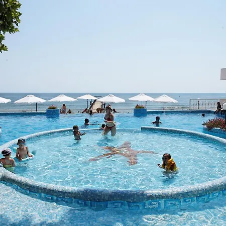 Отель Marina Hotel, Sunny Day 4*