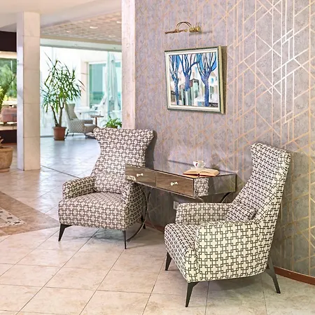 Marina Hotel, Sunny Day Otel 4*