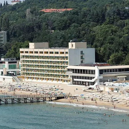 Marina Hotel, Sunny Day Otel 4*