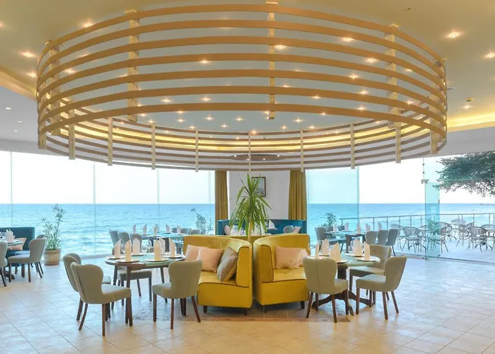 Marina Hotel, Sunny Day