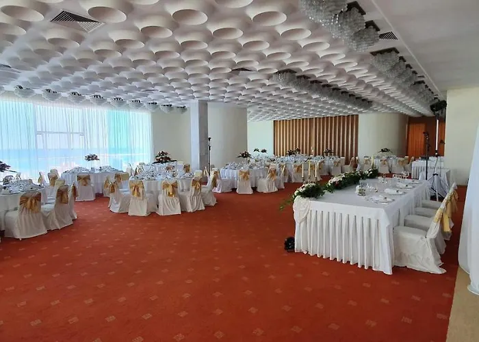 Marina Hotel, Sunny Day 4* Warna